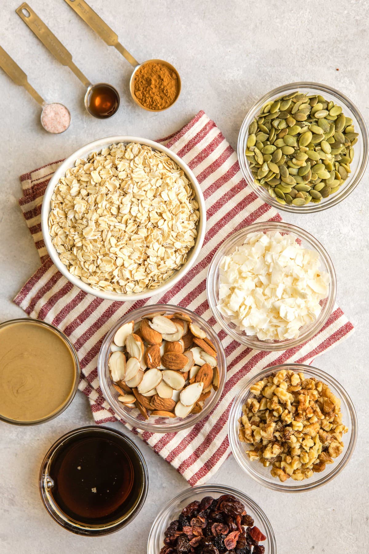 Easy Vegan Granola Recipe (9 Ingredients!) - From My Bowl