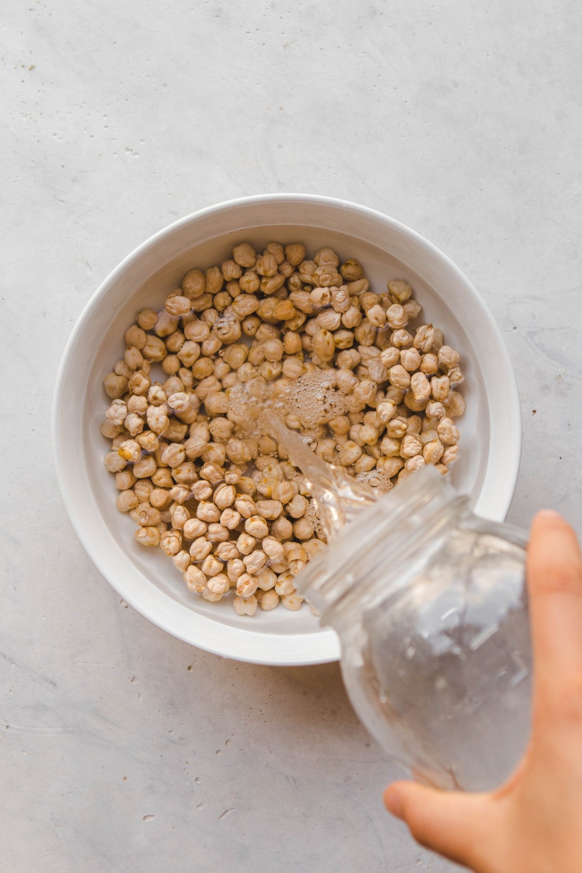 soaking dried chickpeas