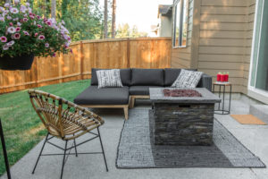 outdoor patio with article furniture