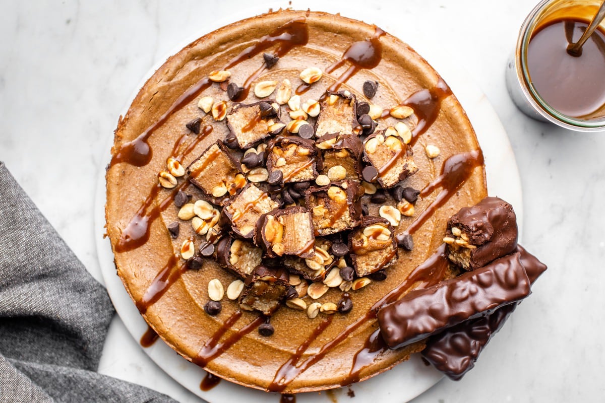 Baked Snickers Cheesecake