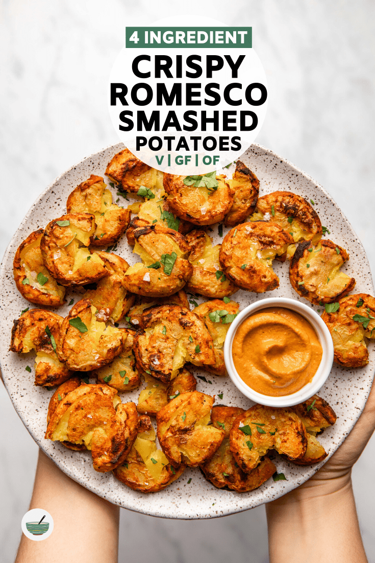 These Crispy Romesco Smashed Potatoes have fluffy insides, a crispy skin, and are dunked in smoky Romesco Sauce. Vegan & Oil-Free. #romesco #smahedpotatoes #oilfree #vegan #plantbased | frommybowl.com