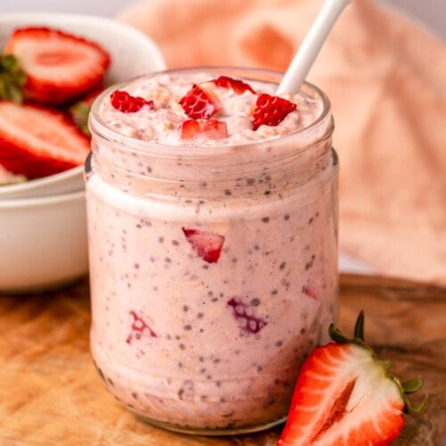 Strawberry Overnight Oats Recipe - Belle of the Kitchen